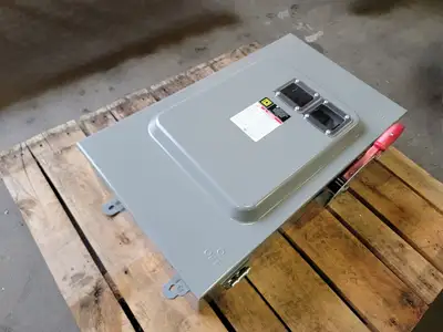 NEW SQUARE D CHU364AWK