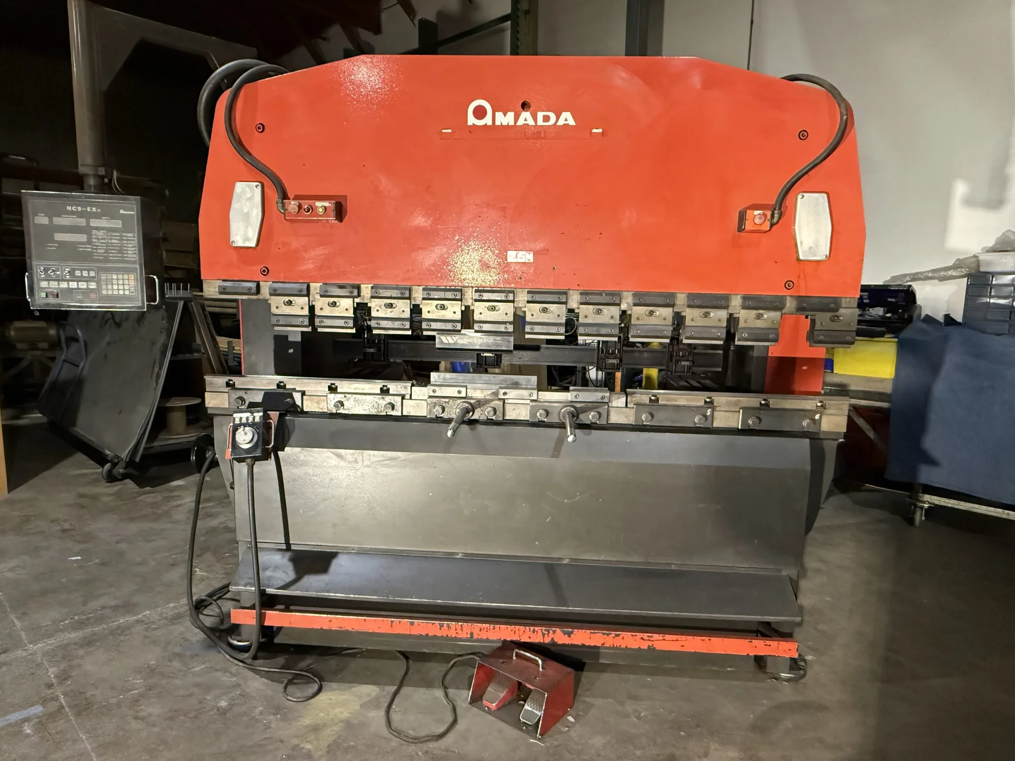 USED 1991 AMADA RG 100S