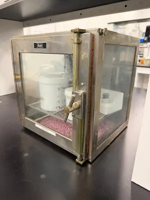Used _UNKNOWN_ _UNKNOWN_ Furniture (Laboratory) Rhode Island US | Federal Equipment Company #1347695