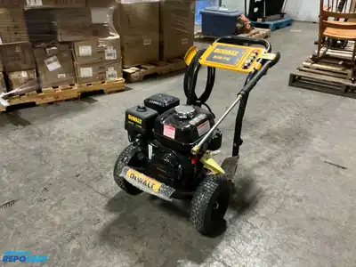 DeWalt 3600 PSI 2.5 GPM Model DXPW61299 Pressure Washer