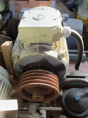 Krauss-Maffei HZ 125 peeler centrifuge, 316SS.