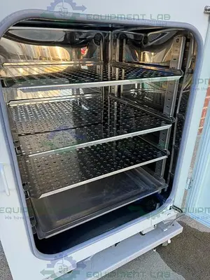 USED NUAIRE NU-8700 AUTOFLOW IR WATER JACKETED CO2 DUAL STACKED INCUBATOR