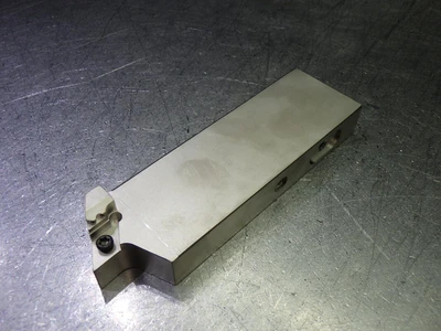 Kyocera 93 Deg Coolant Thru Lathe Tool Holder 1.37"x.621" Shank SDJCR112.5-3-F15JCTM (LOC310)