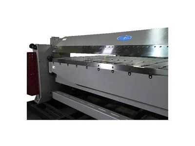 GMC MACHINE TOOLS EBB-1014CNC Hydraulic Box and Pan Brakes | Sierra Victor Industries (6)