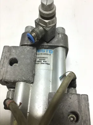 Festo NGU-32-40PPV-A Pneumatic Cylinder 12.27V 1A 27W 10bar – 145PSI Max