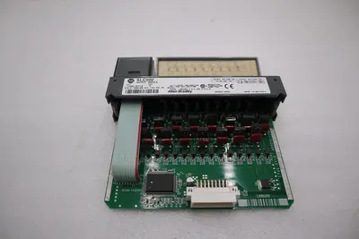 Allen Bradley 1746-OV16 /C SLC 500 16-Point Digital Output Module STOCK K-678-C