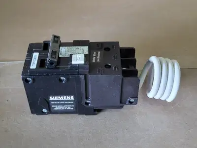 NEW SIEMENS QF220H