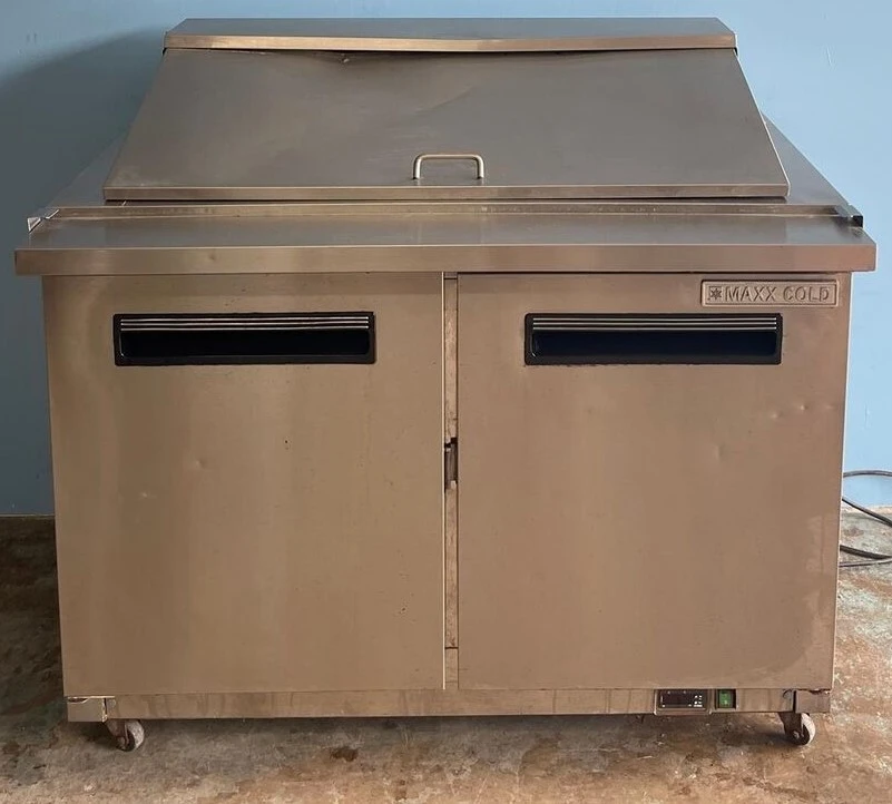 75-0333 Maxx Cold 48'' Self Contained Megatop Sandwich Prep Cooler MXCR48M