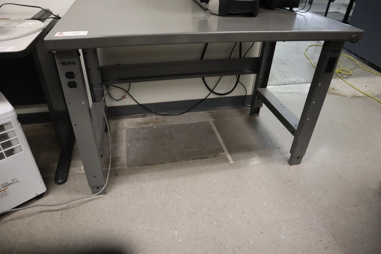 Used GOBAL WORK BENCH Work Benches Minnesota US | Machinesused.com #1371158