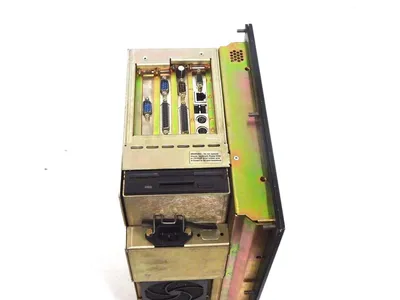 USED ALLEN BRADLEY 6181-AIAABZAZZ IND COMPUTER