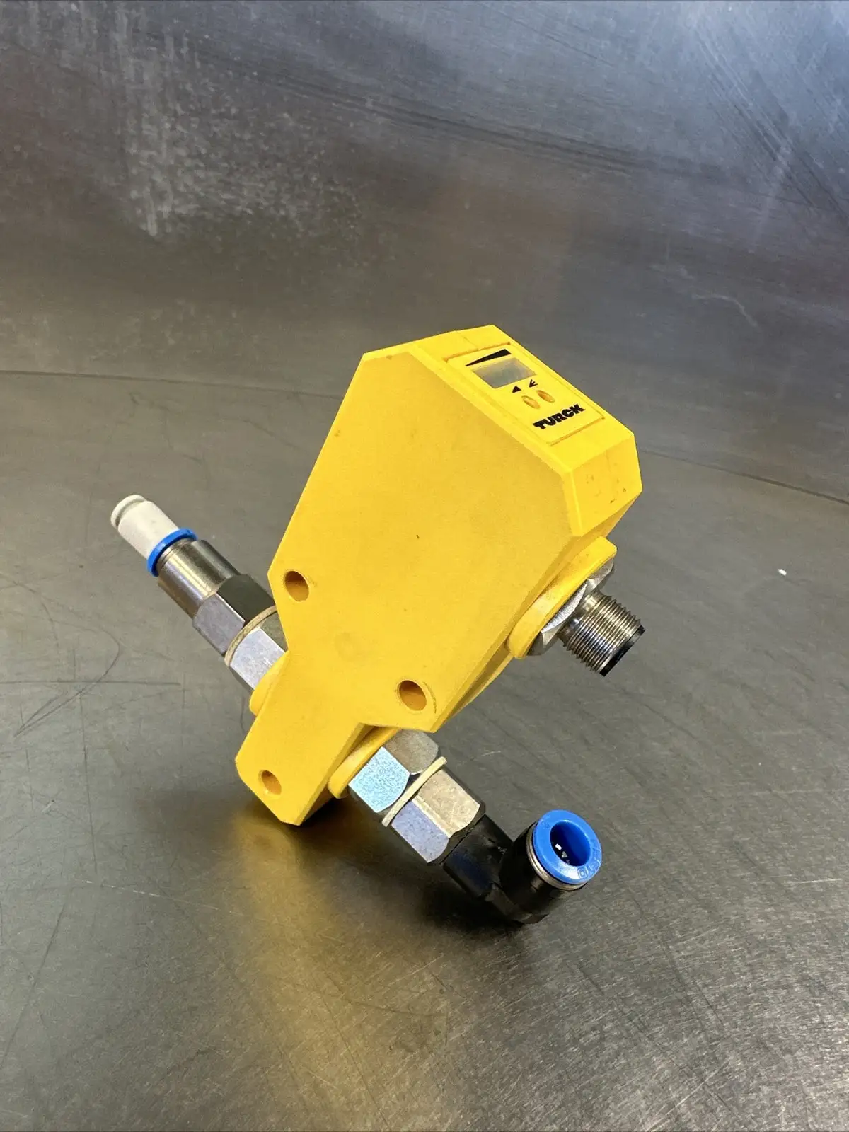 Turck FCI-D10A4P-LIX-H1141/A / FCID10A4PLIXH1141A) (BIN-