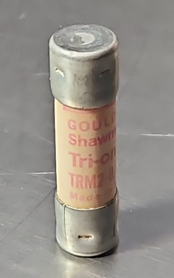 Gould Shawmut TRM2-8/10 Tri-Onic Time Delay Midget Fuse. Loc4D-19