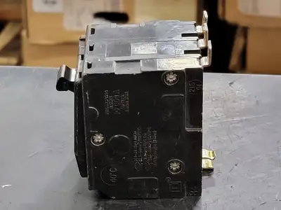 USED SQUARE D QOB320