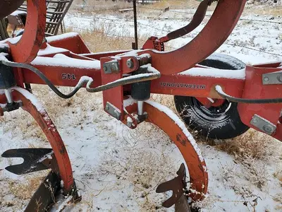 USED CASE IH 145