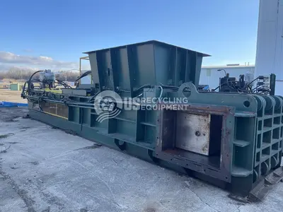 USED 2012 INTERNATIONAL BALER TR1388-150