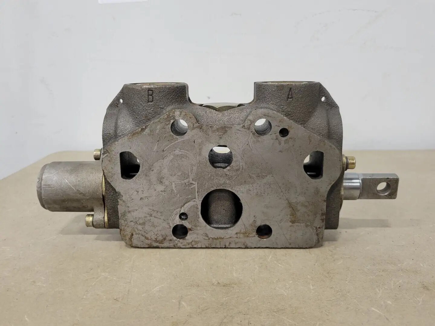 Hydraulic Section Valve G35, P01A