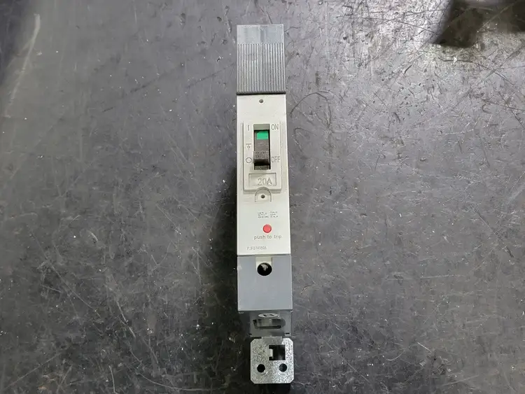 Used GENERAL ELECTRIC FBV16TE020R2 Switchgears British Columbia CA | Lenmark #240583