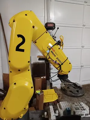 USED 2013 FANUC LR 200ID