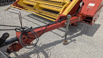 USED NEW HOLLAND 1465