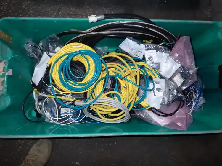 Used PARKER, PANDUIT, INTELLIGENTL _UNKNOWN_ Miscellaneous MRO Ohio US | HGR 24 #877610