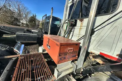 Used 2000 MACK CH602 DAY CAB Conventional trucks New Jersey US | Proxy Equipment #1385362