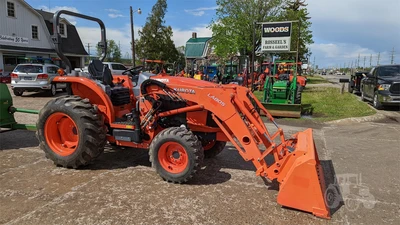 USED 2013 KUBOTA L3560