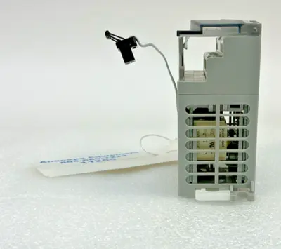 USED Allen-Bradley Allen-Bradley 1762-OW16
