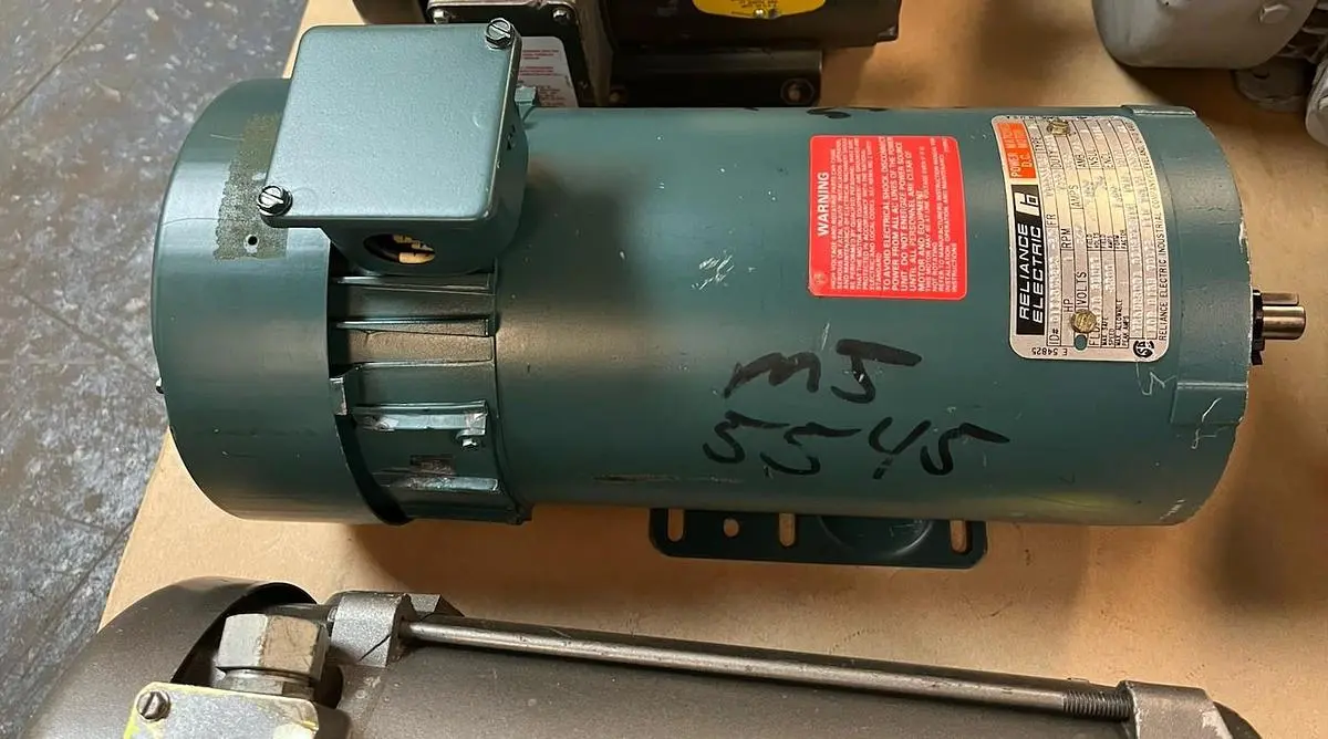 New | in-Stock RELIANCE ELECTRIC RELIANCE FD0056RC D.C. Motors Ohio US | Surplus Asset Holdings #1204571