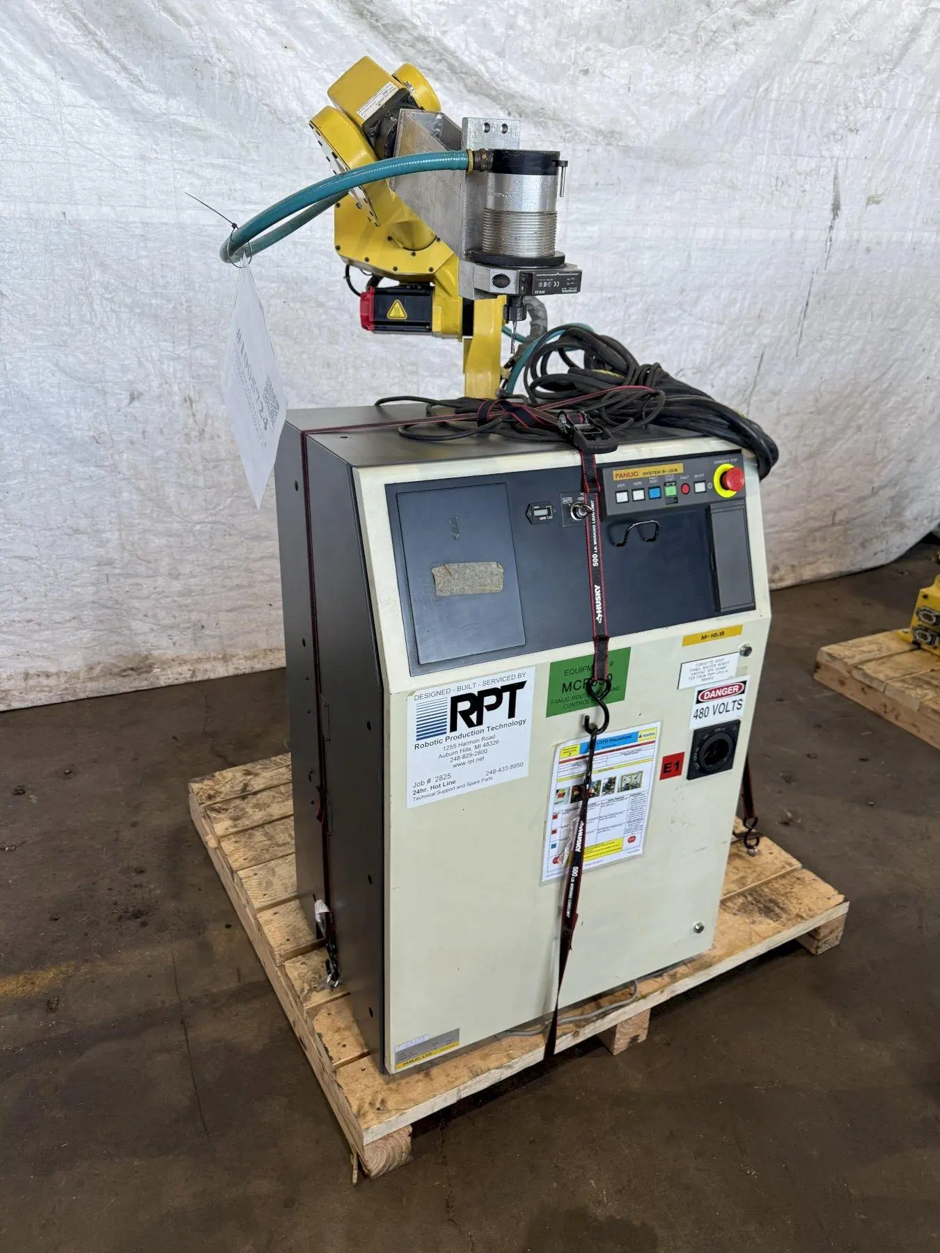 USED 2004 FANUC F–63822
