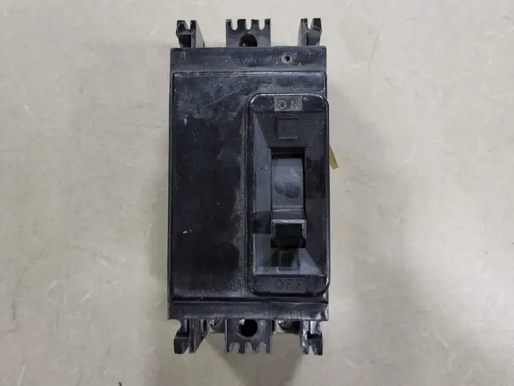 Used FEDERAL PIONEER NEF421015 Switchgears British Columbia CA | Lenmark #242337
