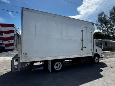 Used 2019 ISUZU NQR Reefer Trucks Florida US | Truck and Van Outlet #1509194