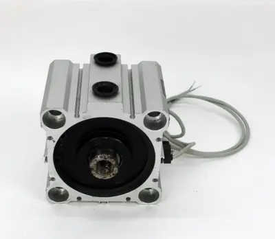 USED SMC CDQ2B80-25D-A73