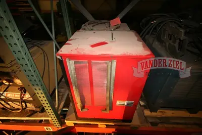 Lincoln Square Wave 300 AC/DC Tig Welder, new accessories: foot pedal, tig torch, water cooler, flow meter