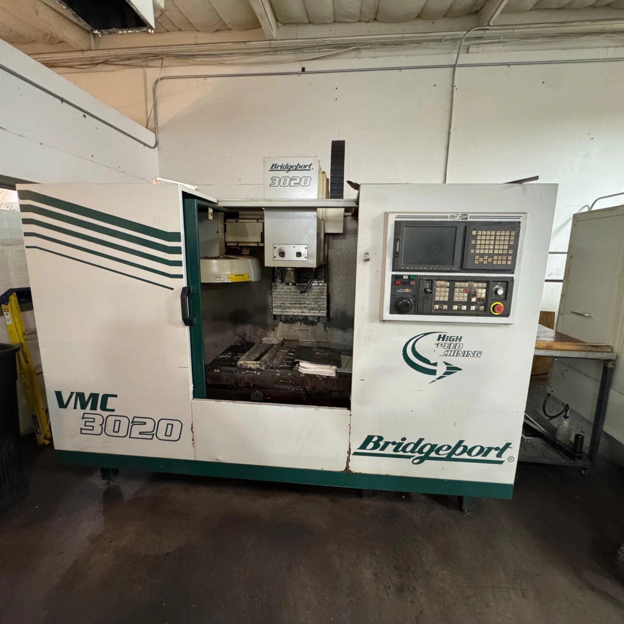 USED BRIDGEPORT VMC-3020