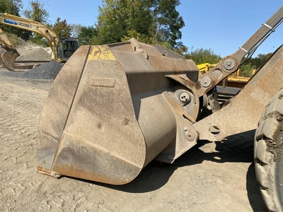 Used 2016 VOLVO L220H Wheel Loaders | Abele Tractor #1342932