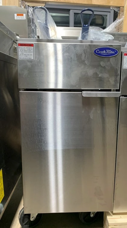 72-0264 CookRite ATFS-40 40 lbs. Gas Freestanding Fryer. NEW