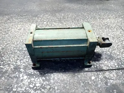 Thomas Johnson Pneumatic Cylinder