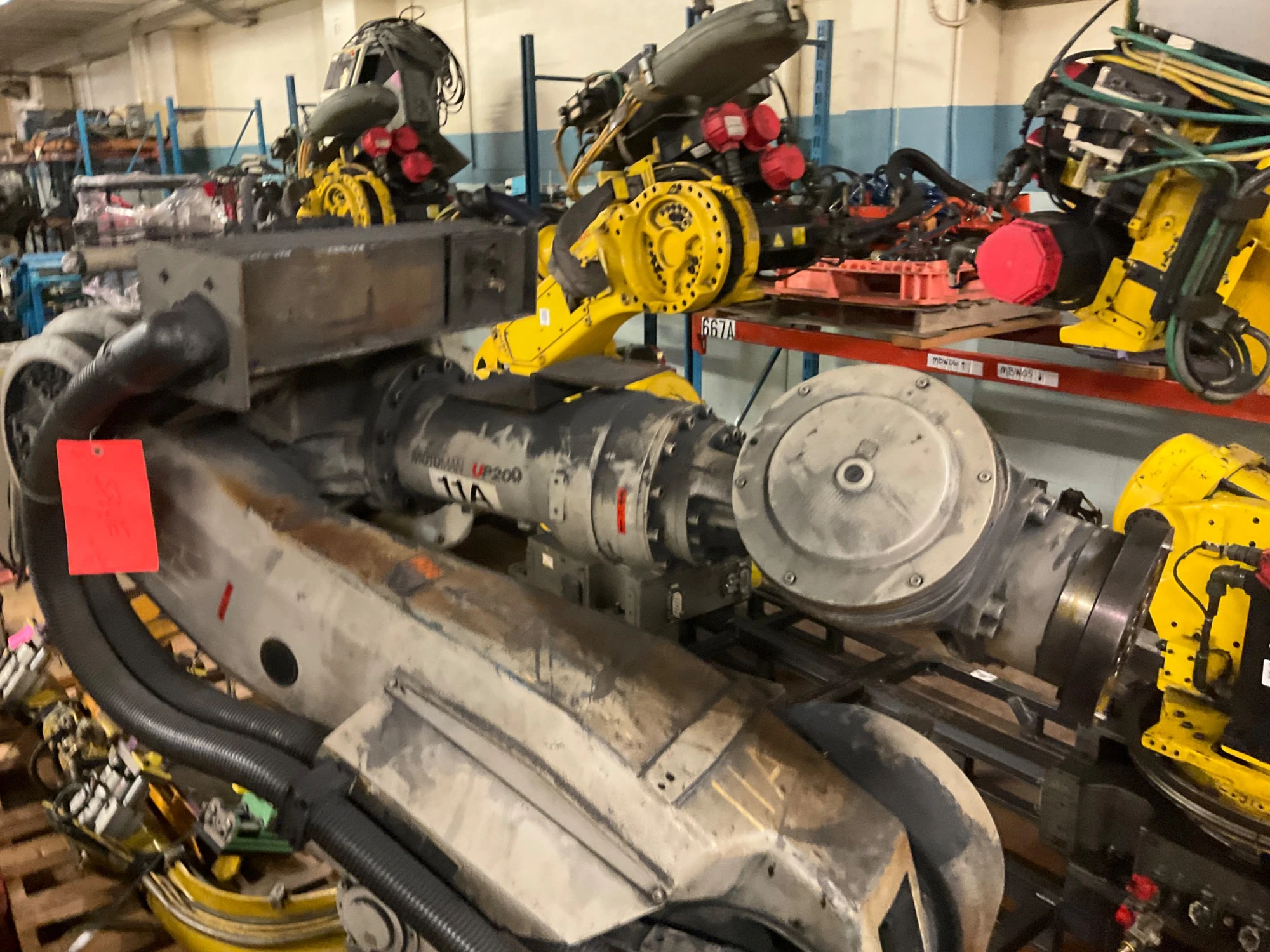 USED YASKAWA MOTOMAN-UP200