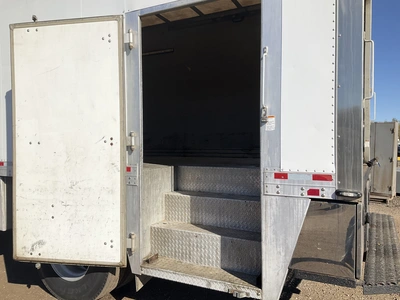 Used 2017 FREIGHTLINER GLIDER KIT Box trucks Michigan US | Miedema Asset Management Group #1579188