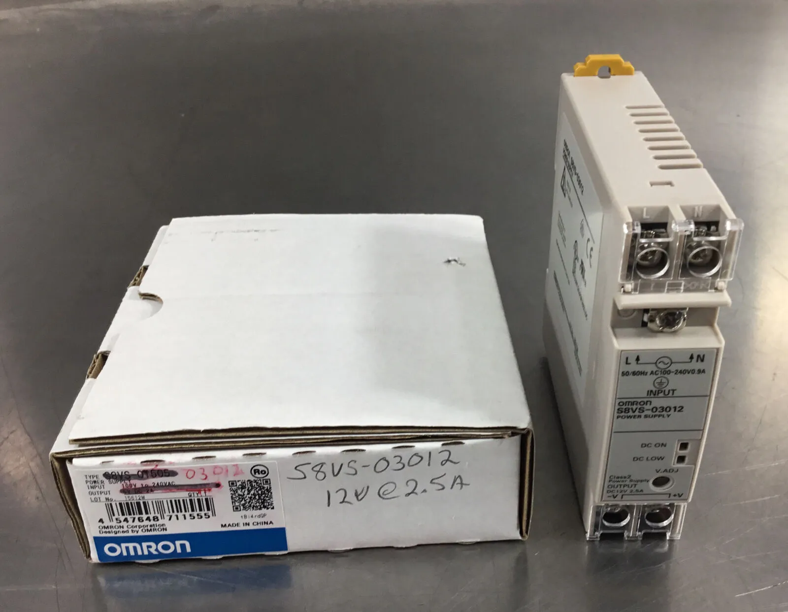 Omron S8VS-03012 DIN Rail Switching Power Supply 12VDC 2.5A output 4E-18