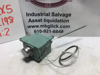 Tyco Thermal AMC-1B CE NEMA 4X LINE-SENSING THERMOSTAT 22 AMPS