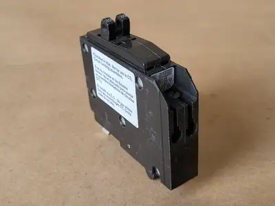 USED SQUARE D QOT120