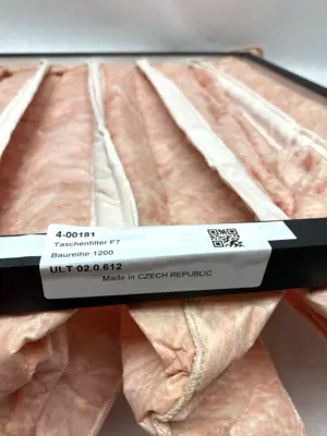 New | in-Stock ULT ULT 4-00181 BAG FILTER FOR F7 SERIES 1200 02.0.612 CASE OF 12 Filters | Maverick Industrial Sales #1110567
