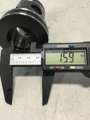 USED VICKERS 32-D20-10