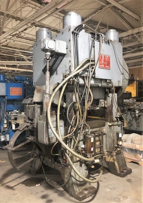 USED 1975 OAK OAK LP-4 PRESS