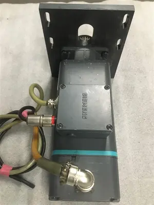 USED SIEMENS MOTOR 1FT5074-0QG71-2-Z