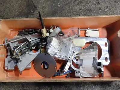 Hardware/valves