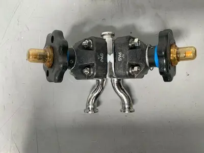 USED ITT PURE-FLO .75-316L-RA20MAX DIAPHRAGM VALVE, 2 VALVES W/ 3/4" SANITARY FITTING