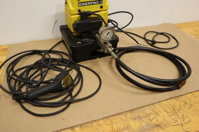 Used ENERPAC PUD1300B Hydraulic Pumps Minnesota US | Machinesused.com #1295553