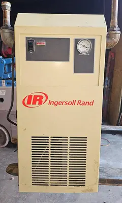 USED 2005 INGERSOLL RAND SSR UP6-20-125